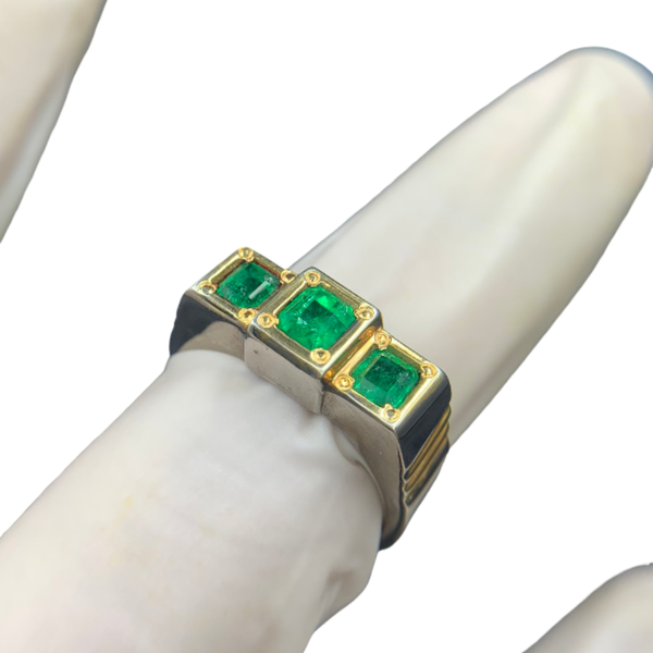 Natural Swat Emerald Ring